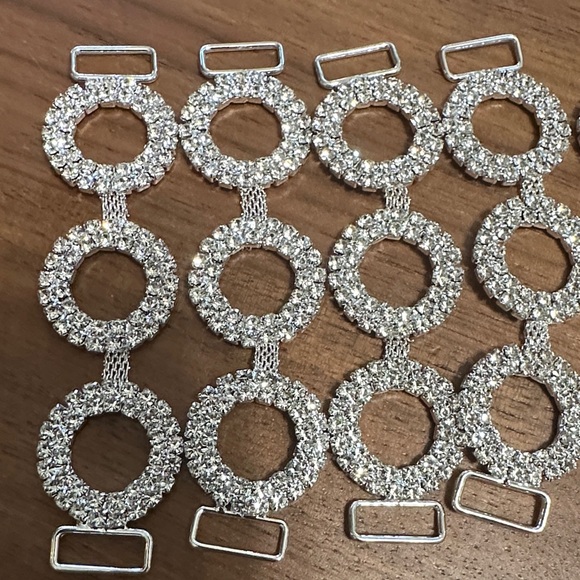 Silver Rhinestone Circle Bracelet - Picture 3 of 3